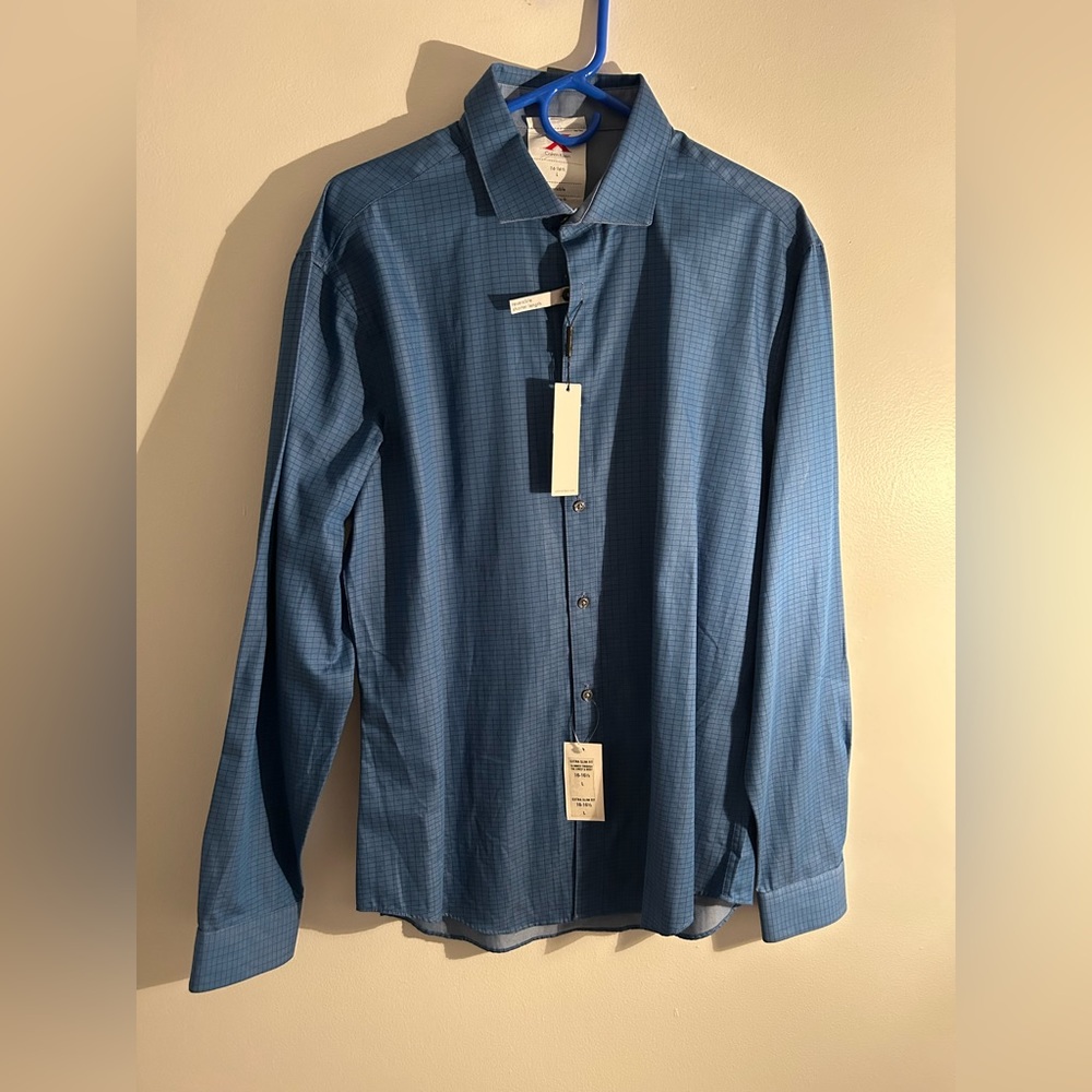 Calvin Klein Men’s extra slim fit reversible button down NWT